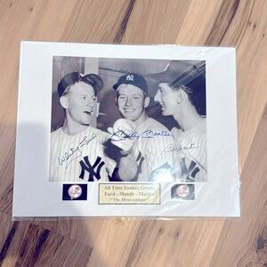 Mickey Mantle Billy Martin Whitey Ford autographed 8 x 10 photo​